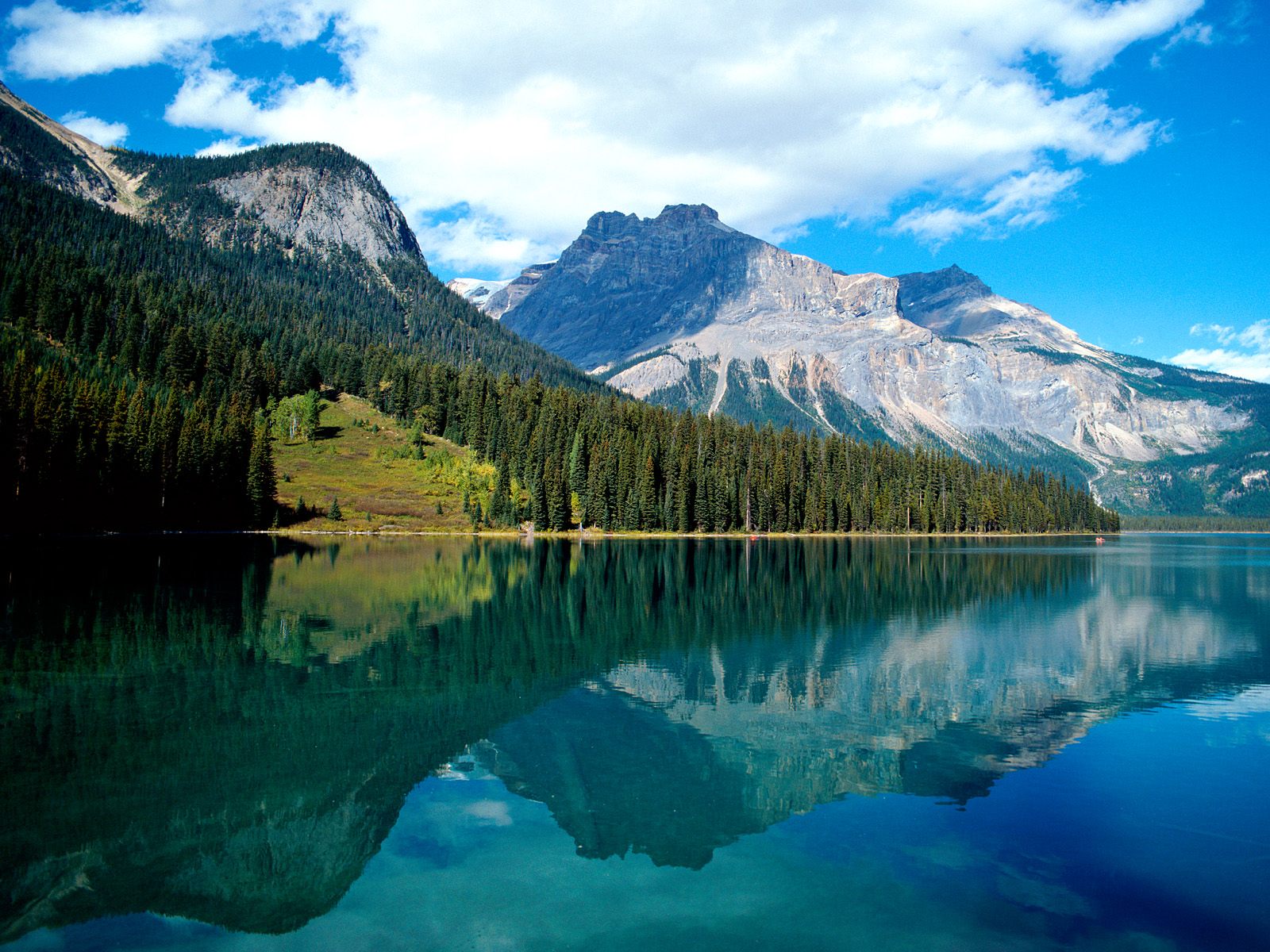 emerald lake yoho national park british columbia canada 1